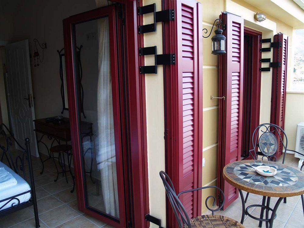Greka Ionian Suites Agia Efimia Exterior photo