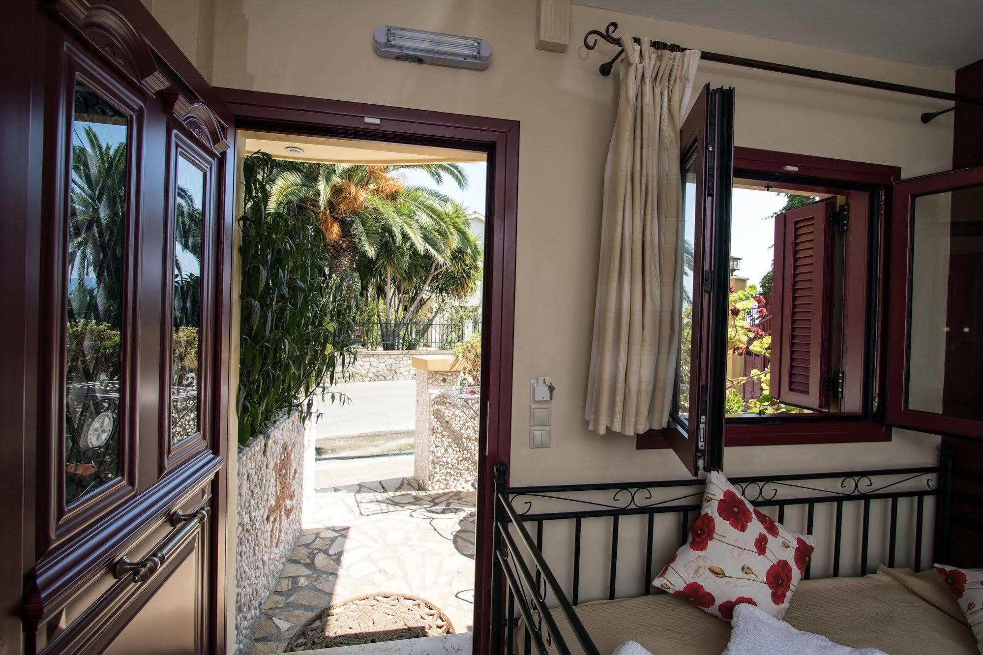 Greka Ionian Suites Agia Efimia Exterior photo