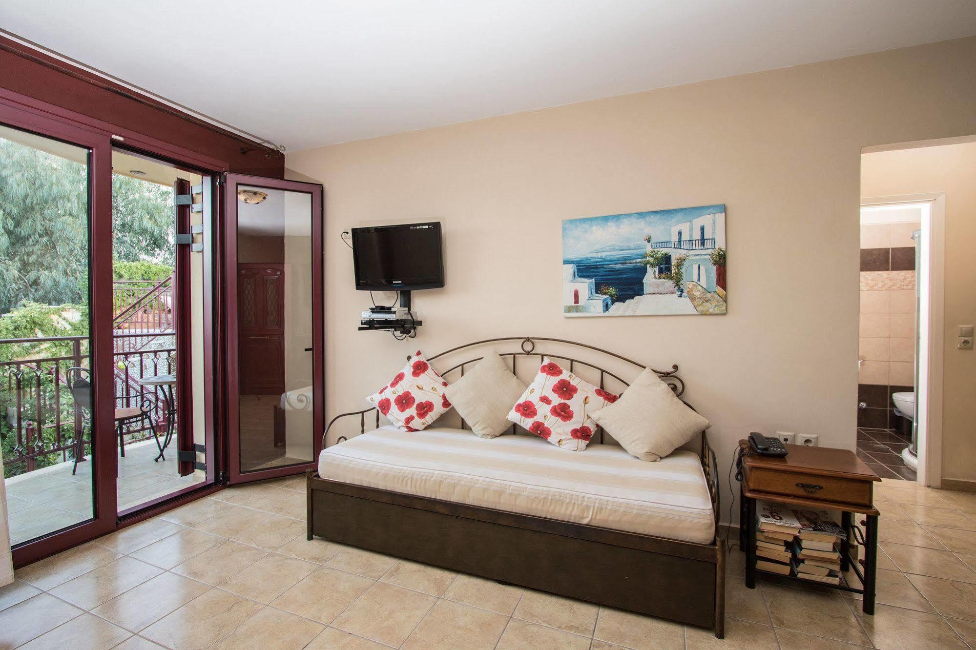 Greka Ionian Suites Agia Efimia Exterior photo