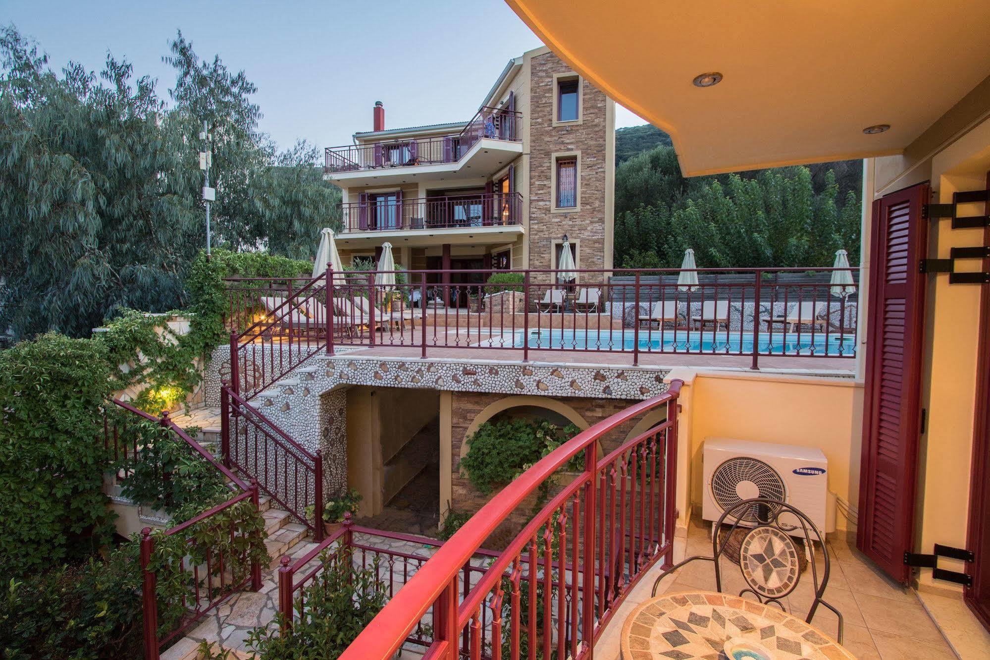 Greka Ionian Suites Agia Efimia Exterior photo