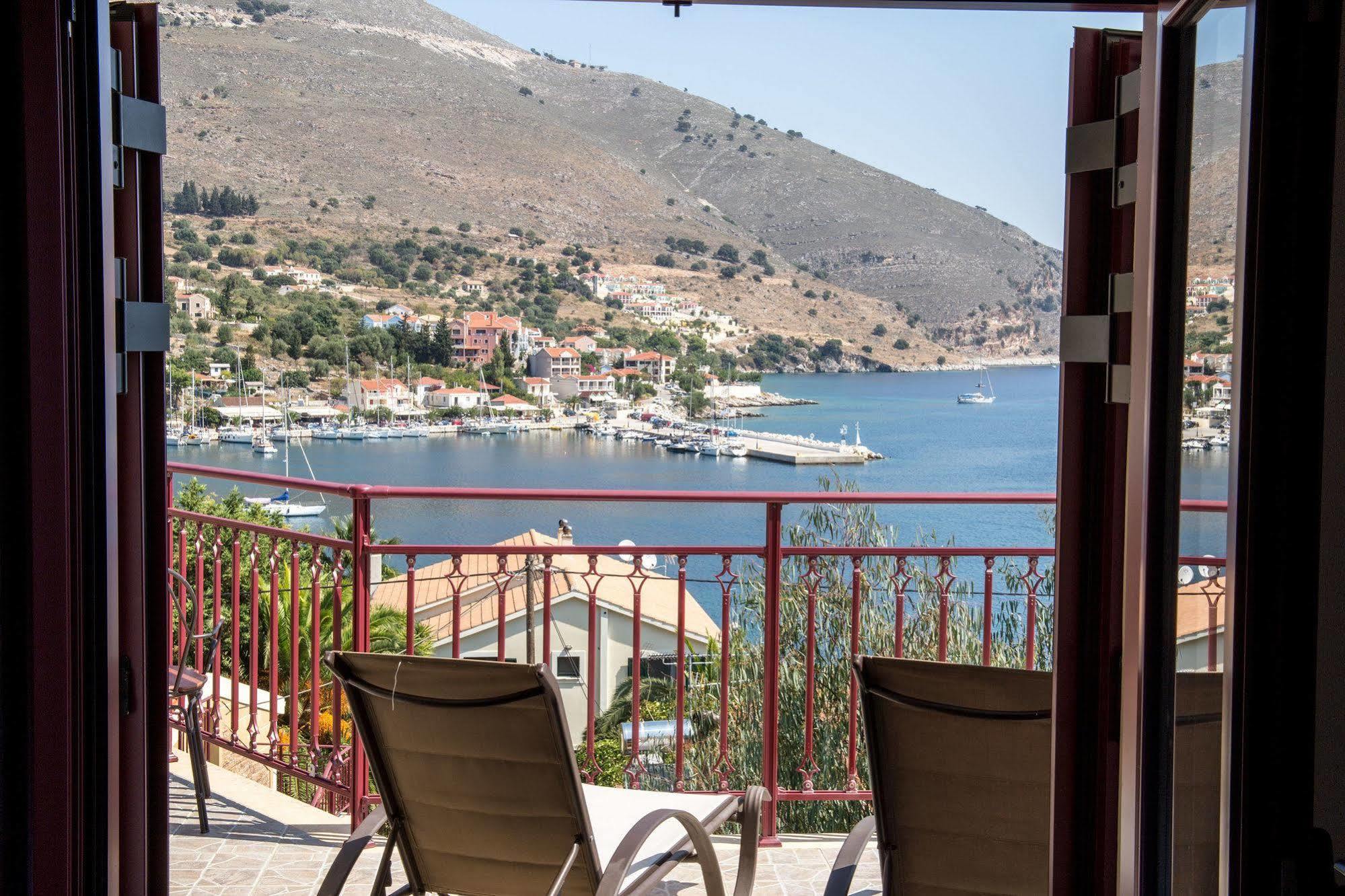 Greka Ionian Suites Agia Efimia Exterior photo